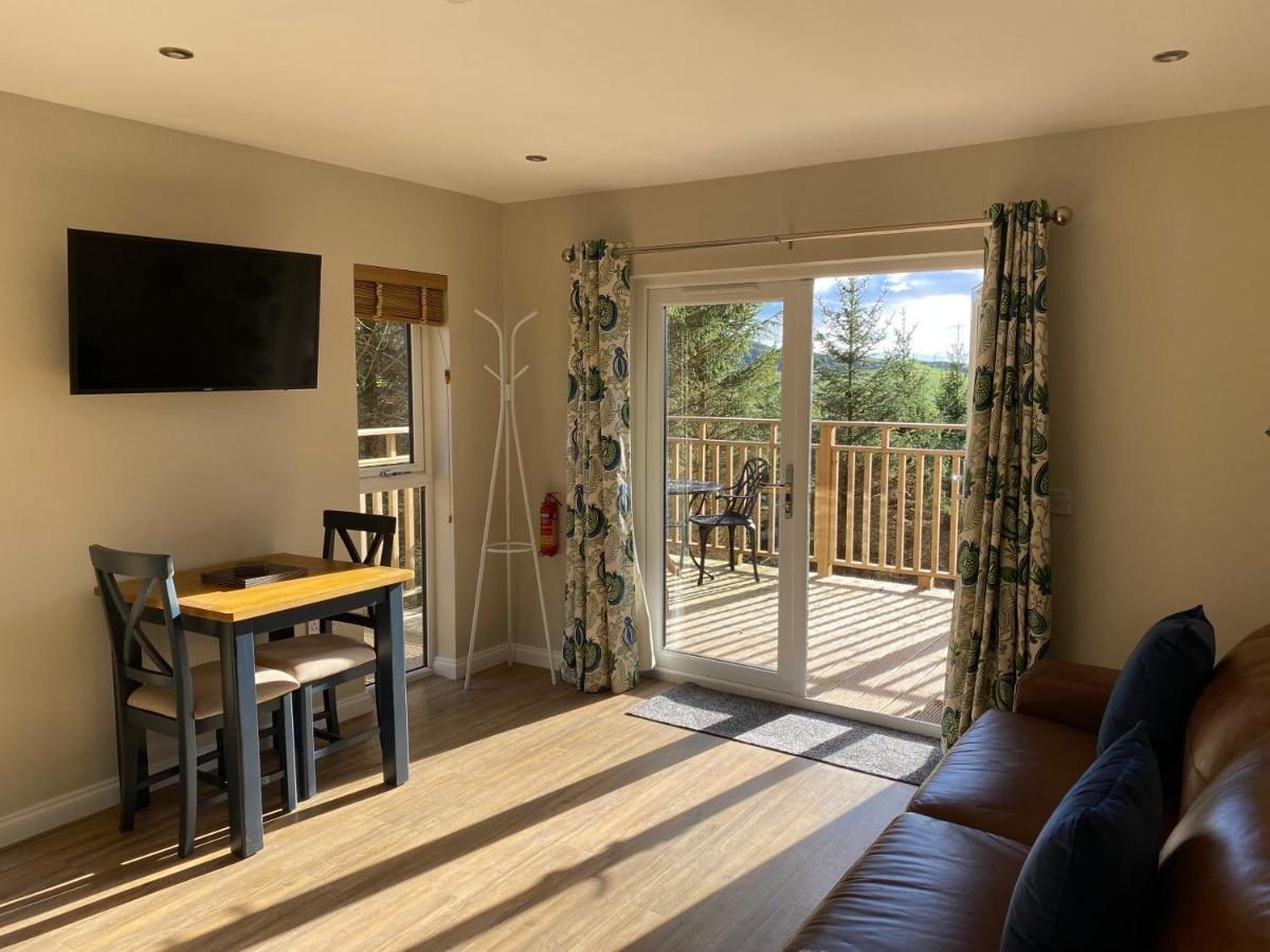 Acorn Lodge With Hot Tub Cupar Extérieur photo