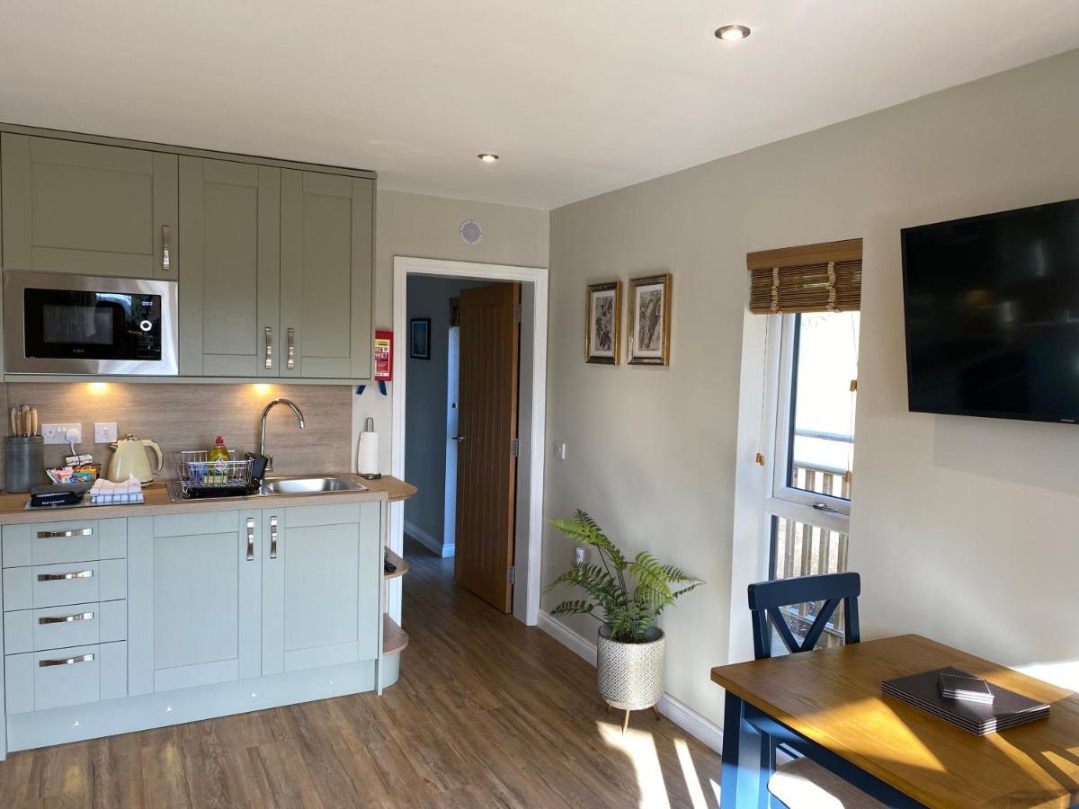 Acorn Lodge With Hot Tub Cupar Extérieur photo